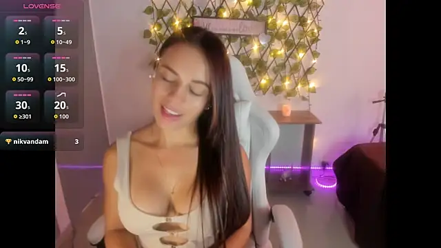 Snapshot of Sara_lopez_28 chatting on September 24, 2:38 pm Sara lopez 28 online show from September 24, 2:38 pm