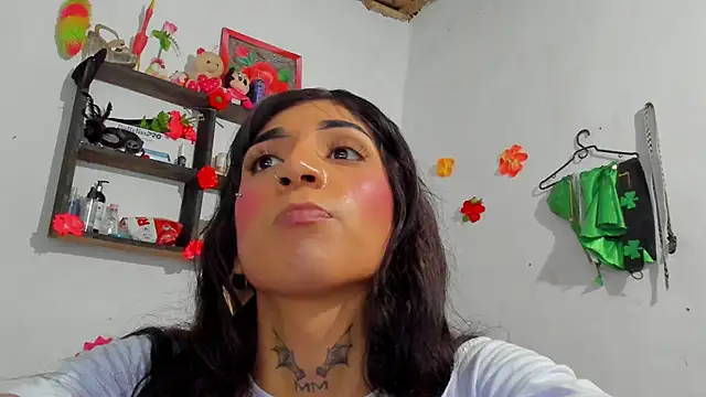 chloe evanx  online show from November 22, 3:09 am