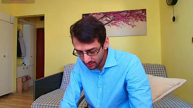 HungEddy online show from December 18, 9:25 am