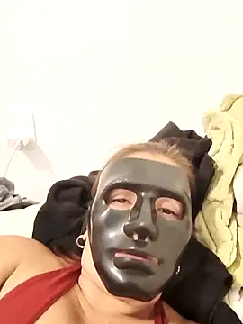 MideleyBranquis online show from November 27, 12:24 am