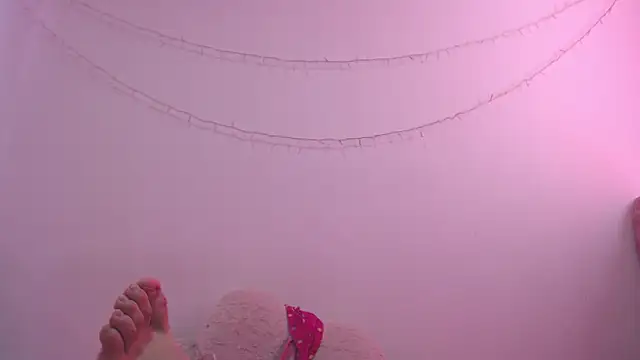 Aurora blossom   online show from February 5, 8:45 pm