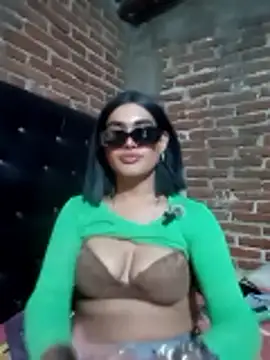 yovana13 online show from December 2, 11:07 pm