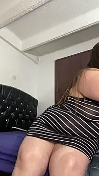 Chloee Peach online show from November 16, 2:35 am