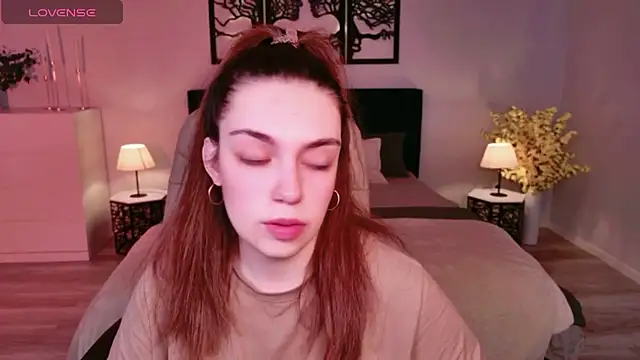 DaniellaLovely online show from November 22, 11:02 am