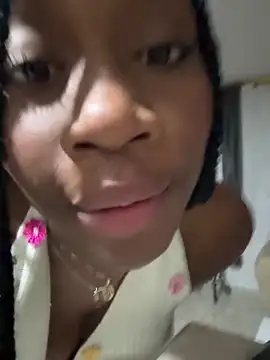 EscorpiLeoncita online show from February 18, 5:06 am