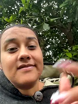 Cafeziitha02 online show from November 30, 9:41 pm