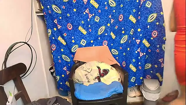 Oh Tique online show from October 28, 8:46 pm