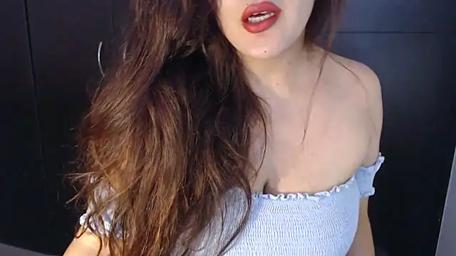 AdharaLujan online show from September 25, 5:01 pm