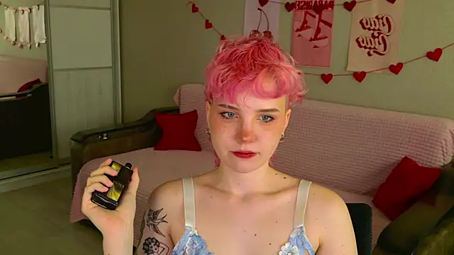 School Love online show from September 19, 11:20 am