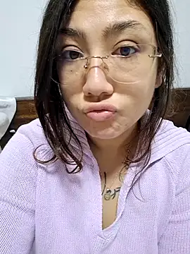 Mia Ruiz online show from November 28, 3:31 am