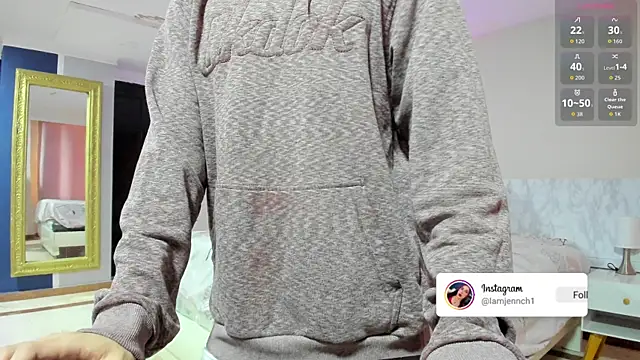 charolbruce 1 online show from December 19, 12:52 pm