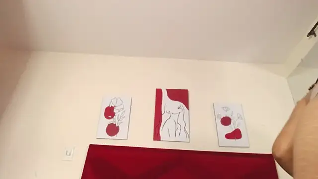 DakotaHoland online show from February 4, 6:49 am