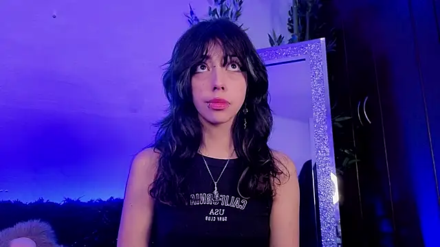 Nyx nayla online show from October 15, 4:04 am