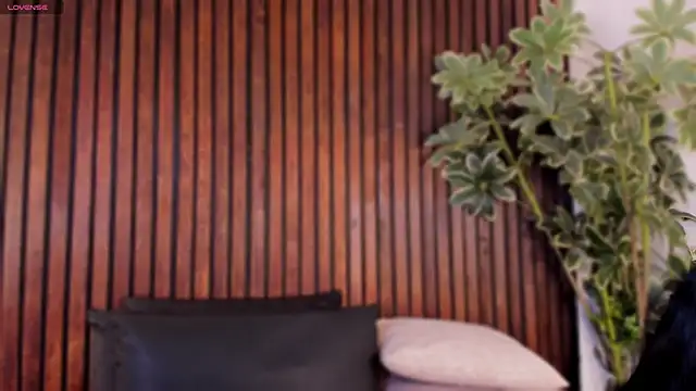 Jennmiiller  online show from November 1, 12:53 pm