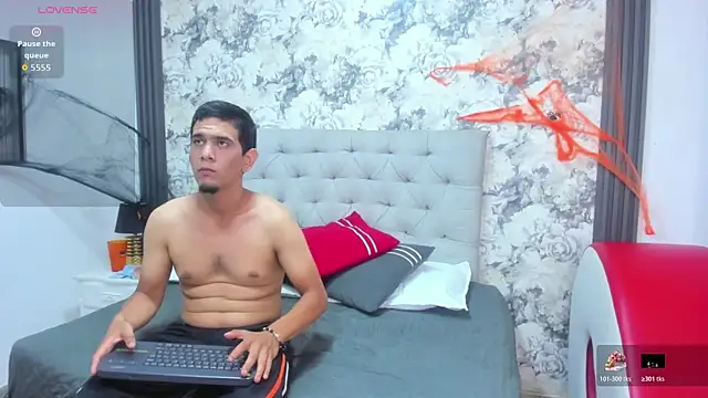 alexxa and sadman online show from October 31, 1:51 am