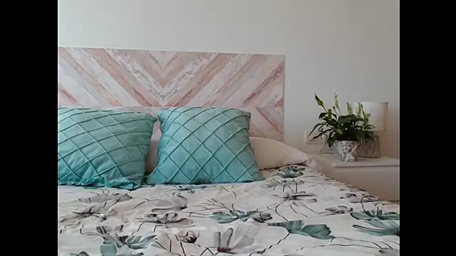 secretmuses online show from November 19, 8:36 am