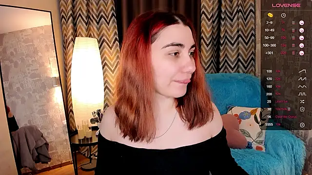 hannacheekss  online show from February 3, 2:53 am