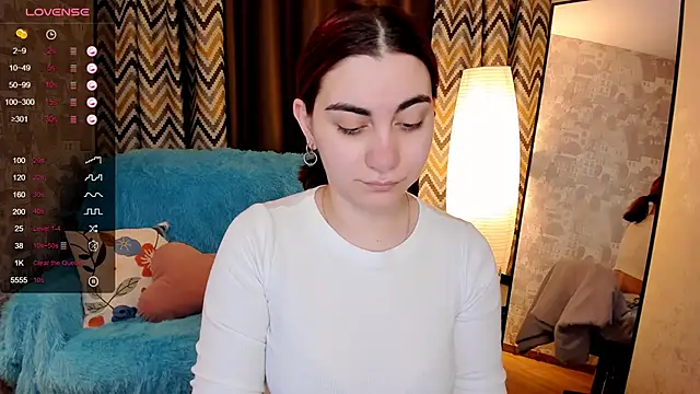 hannacheekss  online show from January 15, 2:17 am