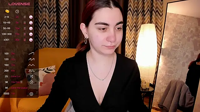 hannacheekss  online show from March 3, 2:06 am