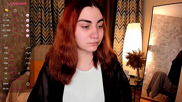 hannacheekss  online show from October 10, 2:38 am