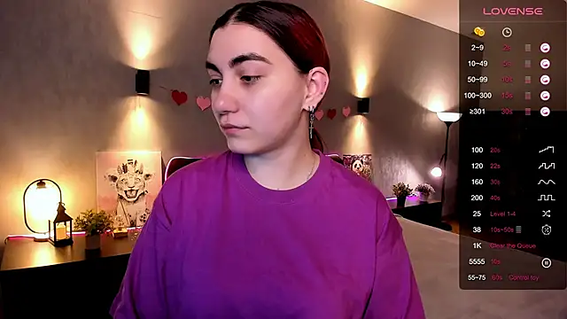 hannacheekss  online show from September 26, 2:53 am