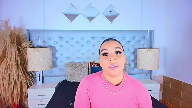 EileenBenzon online show from October 25, 5:15 am