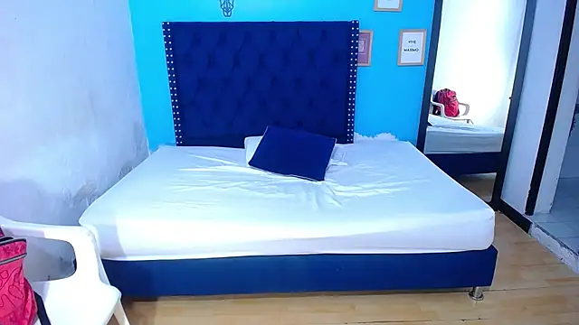 kinky redhead18 online show from September 29, 1:38 pm