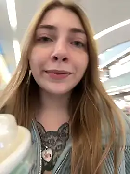 Sunny   Bunny online show from December 3, 10:39 am