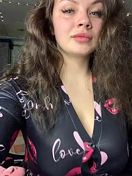 Sweeeeet Candy online show from February 28, 4:45 am