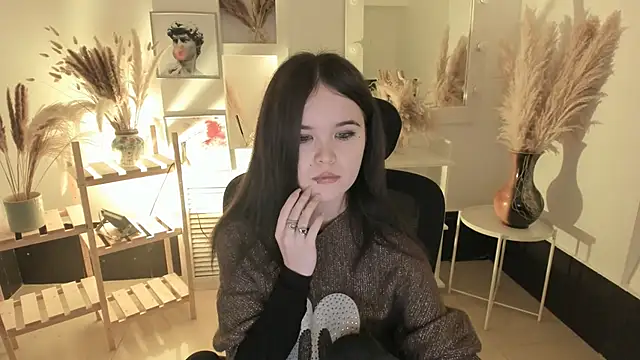 Elainebeness online show from November 7, 7:41 pm