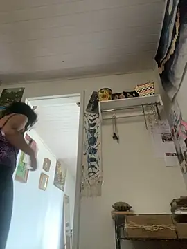 magalunabb online show from September 22, 3:43 pm