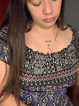 Miss oliviaa online show from December 2, 12:45 am