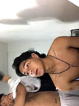 logannth online show from November 29, 5:33 am