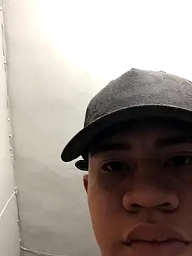 logannth online show from December 1, 10:08 am