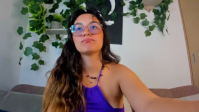 Snapshot of nataliepeterson chatting on October 22, 9:42 pm nataliepeterson online show from October 22, 9:42 pm