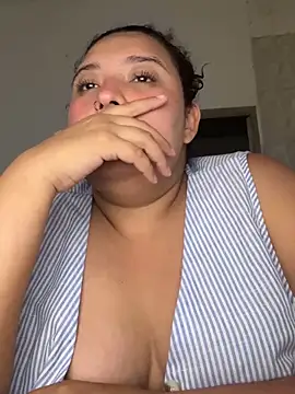 cutiepeach online show from October 9, 8:57 pm