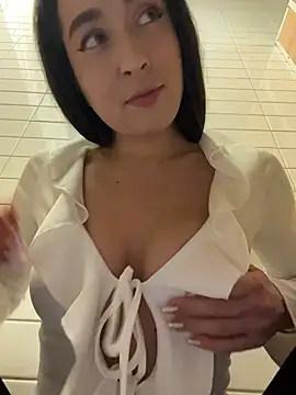 Holly Play online show from January 18, 12:23 pm