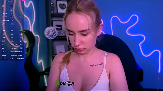 Snapshot of daisy_candy chatting on September 12, 11:01 pm daisy candy online show from September 12, 11:01 pm