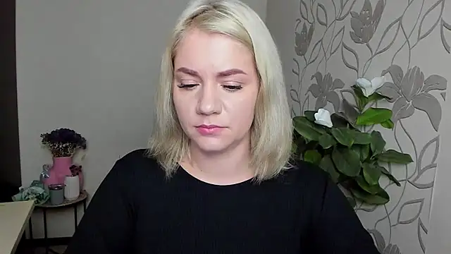 MariaSttone online show from November 18, 7:37 pm