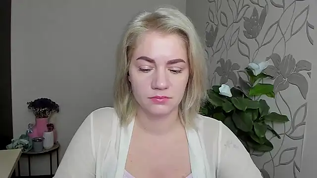 MariaSttone online show from November 15, 11:44 am