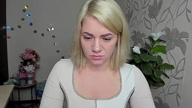 MariaSttone online show from December 1, 6:54 pm