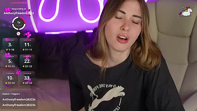 JennyyLuv online show from November 3, 1:53 am