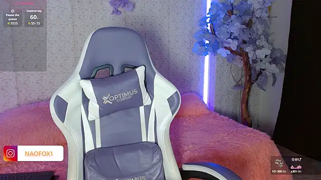 NaomiFox1 online show from September 17, 4:10 am