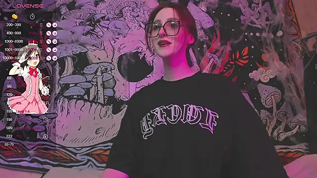 kissthasky online show from November 8, 4:01 pm