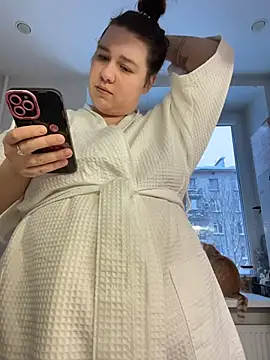 SuzieMurray online show from January 10, 7:13 am