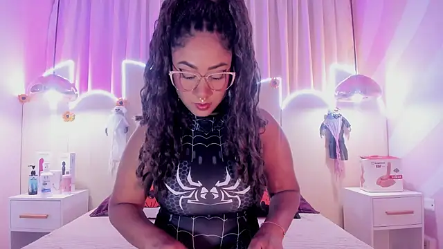 Laurentdupont04 online show from October 20, 3:31 am