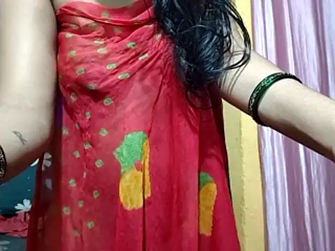 poojaxxx65 online show from January 13, 12:38 am