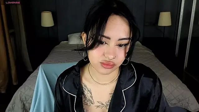 baby  kim online show from December 13, 8:04 pm