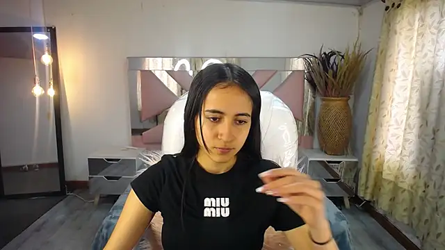 Mia Fischer online show from October 20, 7:06 pm