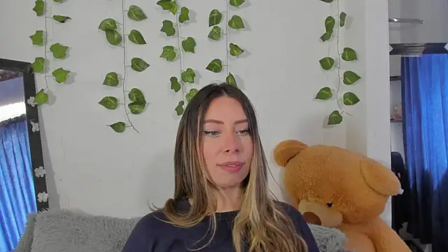 JanneKim online show from October 30, 2:40 pm